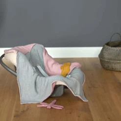Einschlagdecke Babyschale rosa