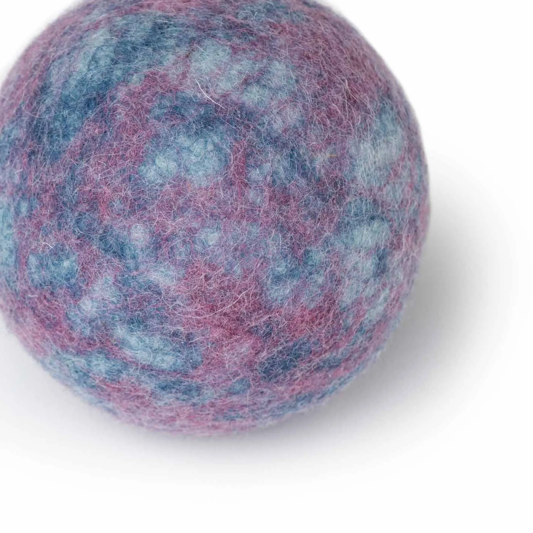 Filzball für Babys mit Rassel | hellblau