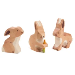 Holztier Hase mit Karotte