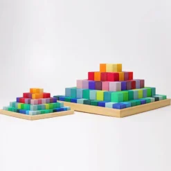 Kleine Stufenpyramide