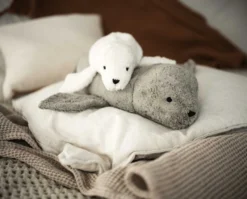 Kuscheltier Robbe weiß Wärmekissen Kirschkern