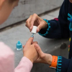 Nagellack eisblau abziehbar