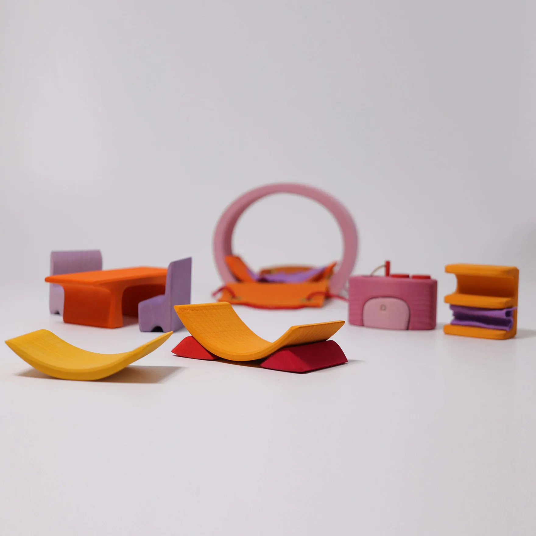 Rosa-Orangenes Bauhaus