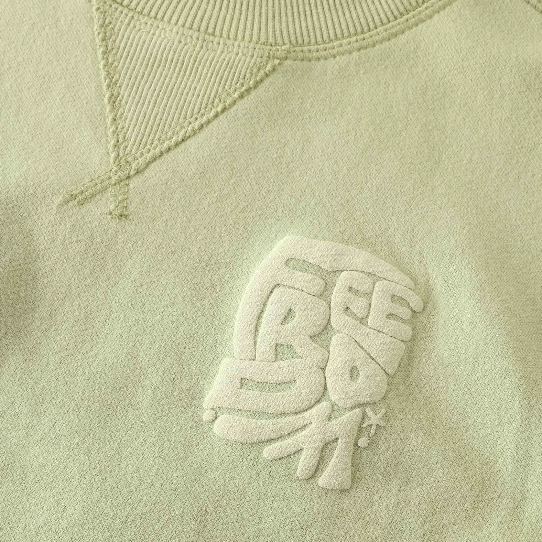 Sweatshirt "Freedom" lindgrün 110